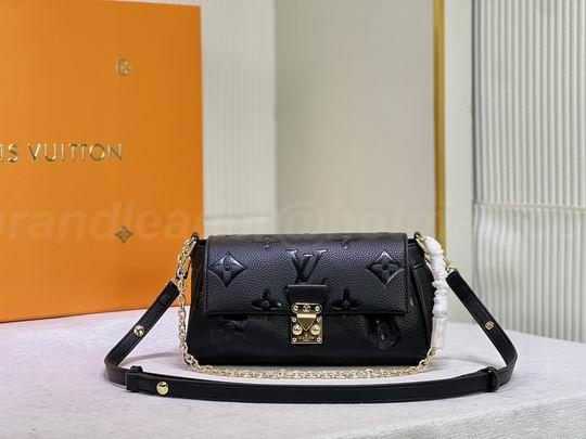 LV Handbags 529